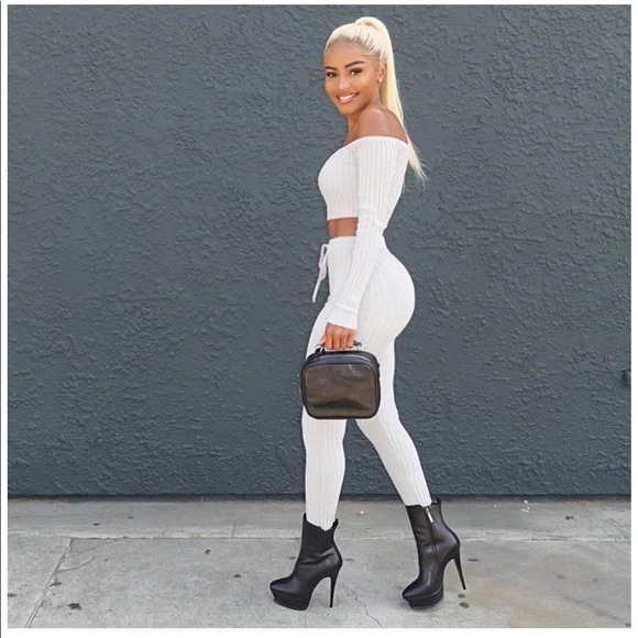 2 Piece Set - Picture 3 of 4